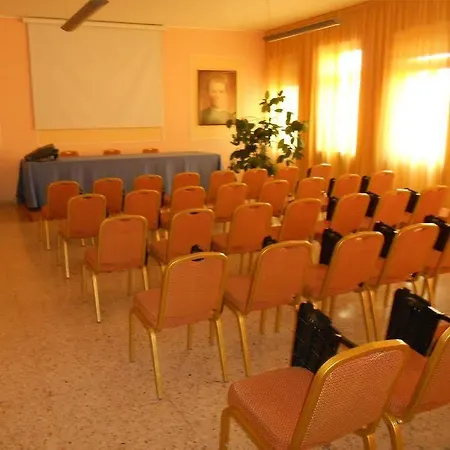 Centro Carraro Fondazione Di Religione Hotel