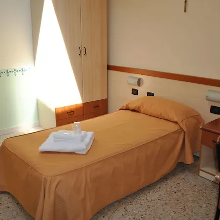Centro Carraro Fondazione Di Religione *